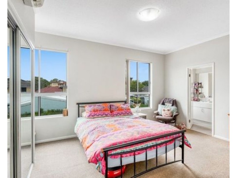 7/1 McNaughton St, Redcliffe QLD 4020