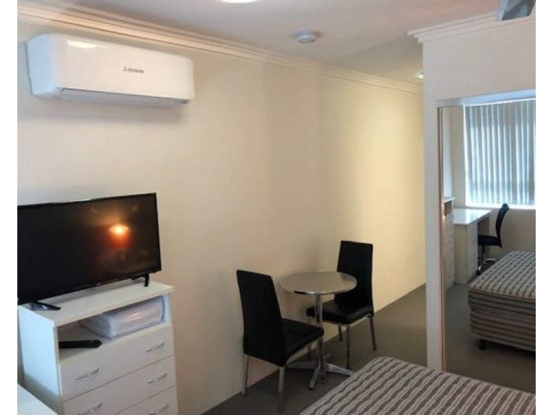 2402A / 3 Main Street, Varsity Lakes QLD 4227