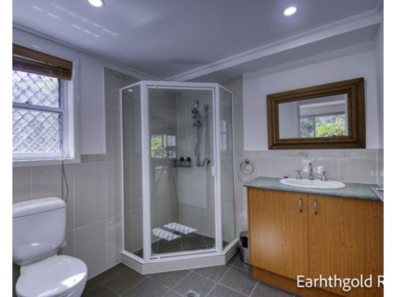 11 Castile St, Indooroopilly QLD 4068