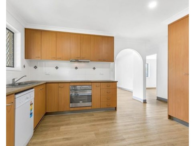 11 Simpson Court, Rothwell QLD 4022