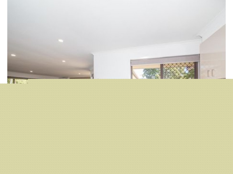 128 Olsen Avenue, Arundel QLD 4214