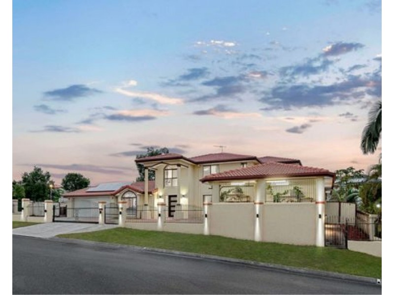 2 Yorkshire Place, Stretton QLD 4116