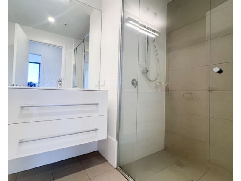 30301/300 OLD CLEVELAND ROAD, Coorparoo QLD 4151