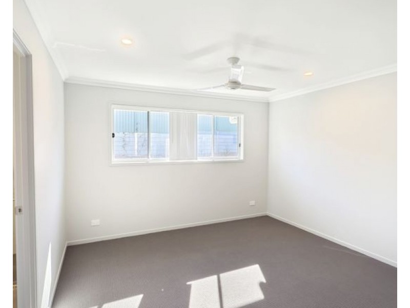 32 Raven Court, Park Ridge QLD 4125