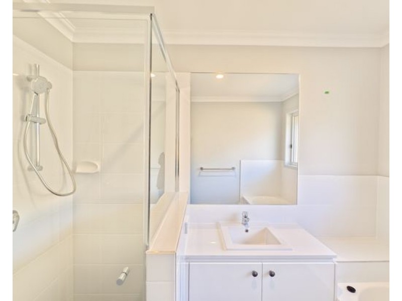 32 Raven Court, Park Ridge QLD 4125