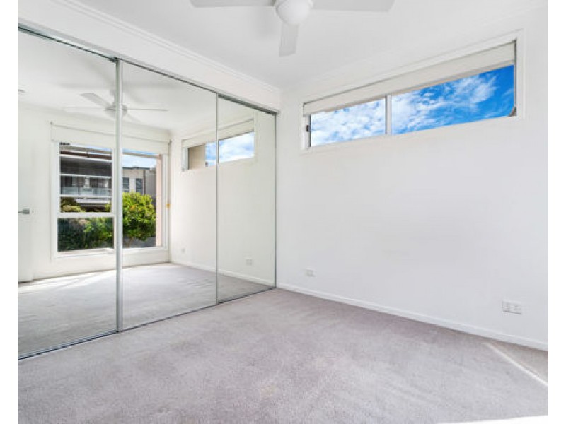 10 Brooklyn Crescent, Robina, Robina QLD 4226