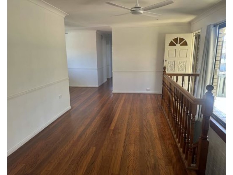 11 Karoonda Crescent, Rochedale South QLD 4123