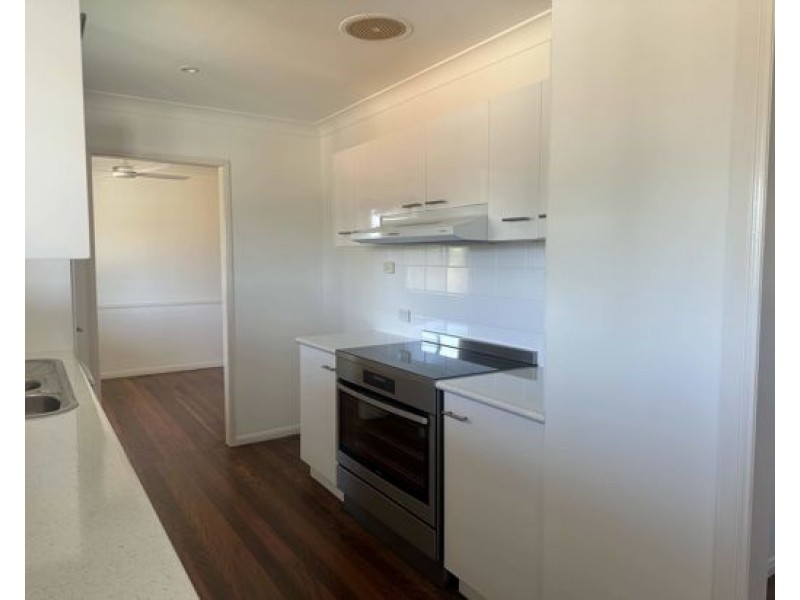 11 Karoonda Crescent, Rochedale South QLD 4123