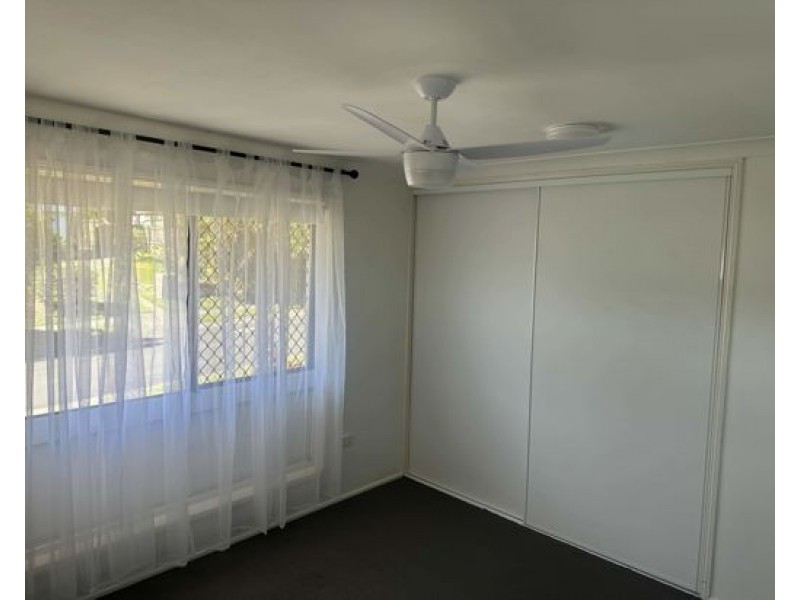 11 Karoonda Crescent, Rochedale South QLD 4123
