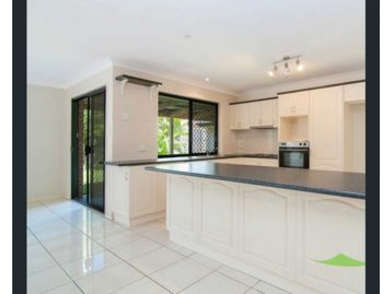 7 Carisbrook Circuit, Forest Lake QLD 4078