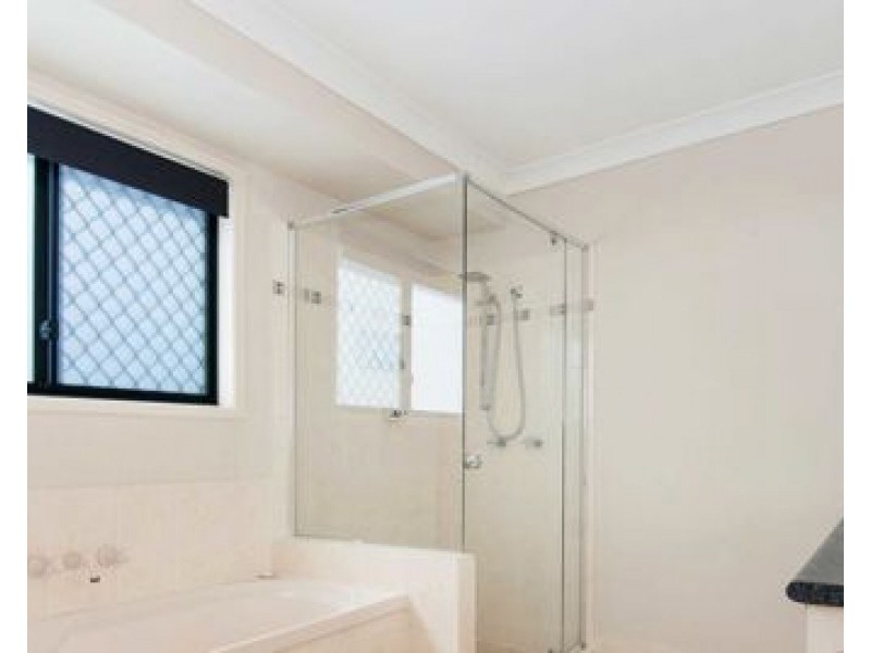 7 Carisbrook Circuit, Forest Lake QLD 4078