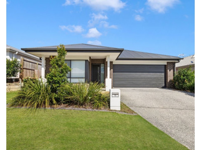 12 Robin Street, Morayfield QLD 4506