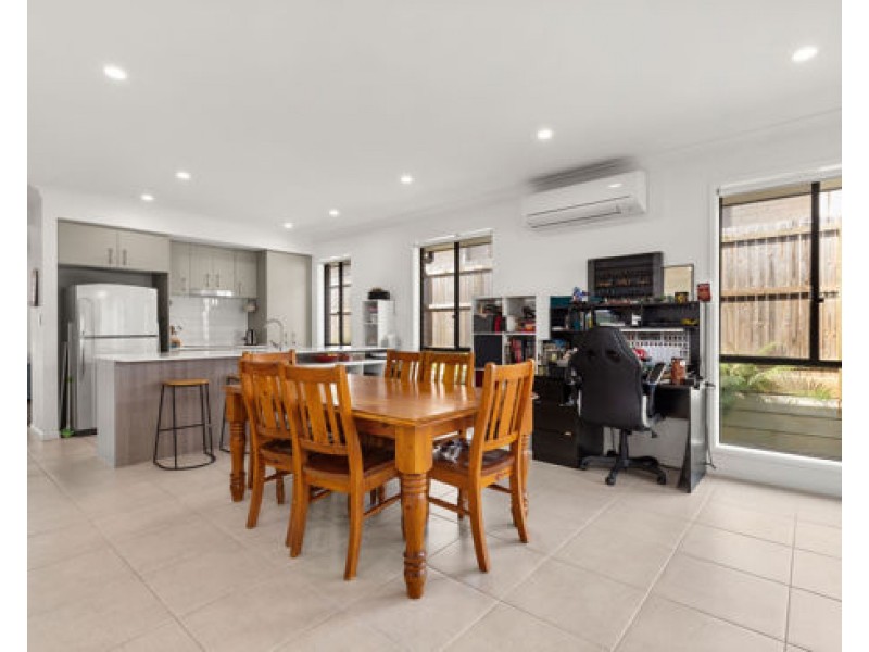 12 Robin Street, Morayfield QLD 4506