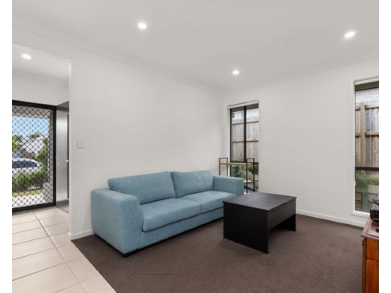 12 Robin Street, Morayfield QLD 4506
