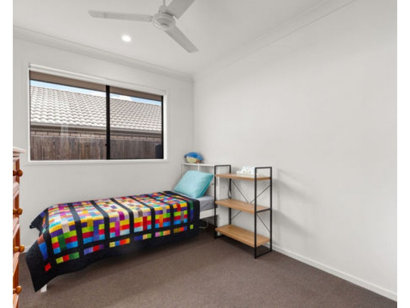 12 Robin Street, Morayfield QLD 4506