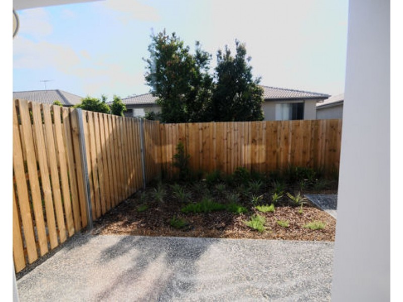 24 31 James Edward Street, Richlands QLD 4077