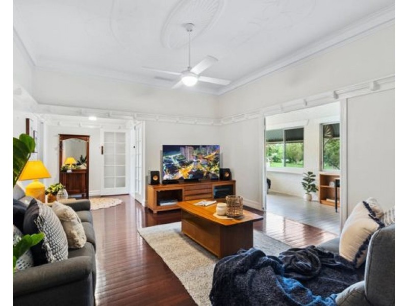 68 Jackson st, Coorparoo QLD 4151