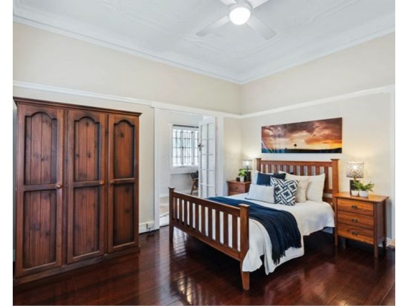 68 Jackson st, Coorparoo QLD 4151