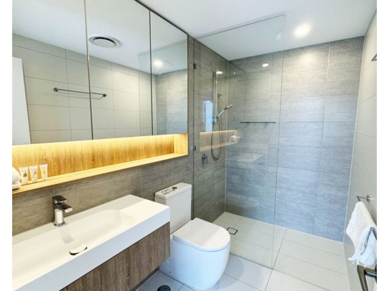 15206/ 5 The Darling Avenue, Broadbeach QLD 4218