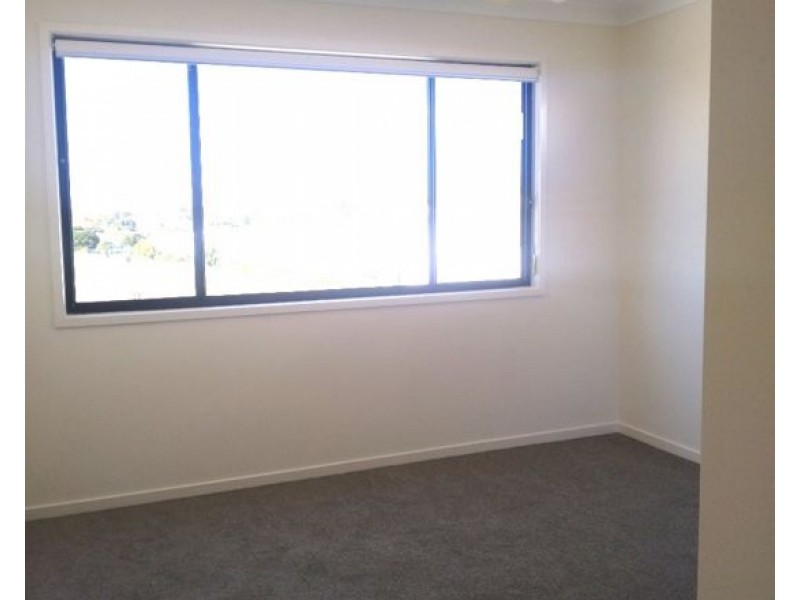 83 85 Thornton street, Raceview QLD 4305