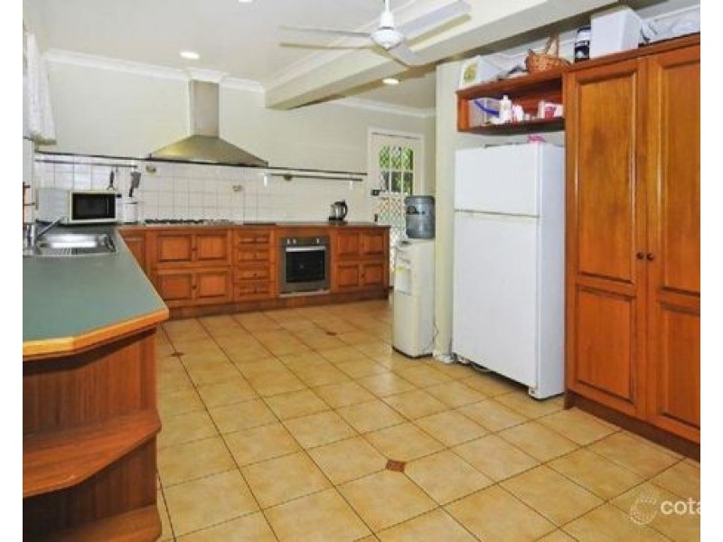 172-174 Jones Rd, Bellbird Park QLD 4300