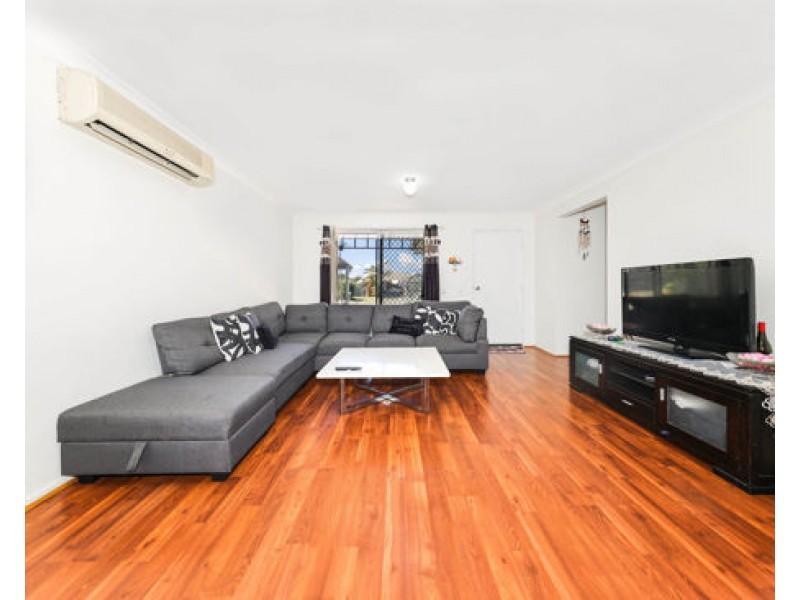 8 Conifer Close, Fitzgibbon QLD 4018