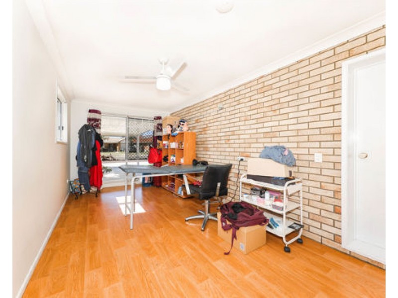 8 Conifer Close, Fitzgibbon QLD 4018