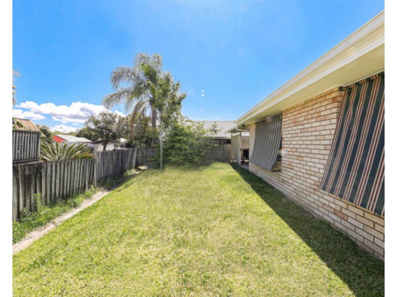 8 Conifer Close, Fitzgibbon QLD 4018