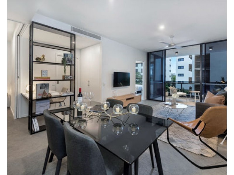 802/17 Gibbon Street, Woolloongabba QLD 4102