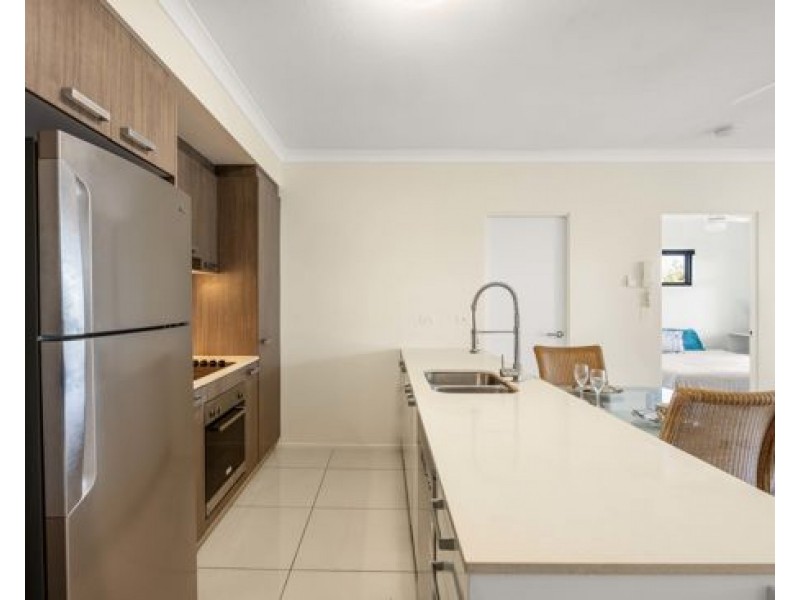 204/11 Norman Street, Southport QLD 4215