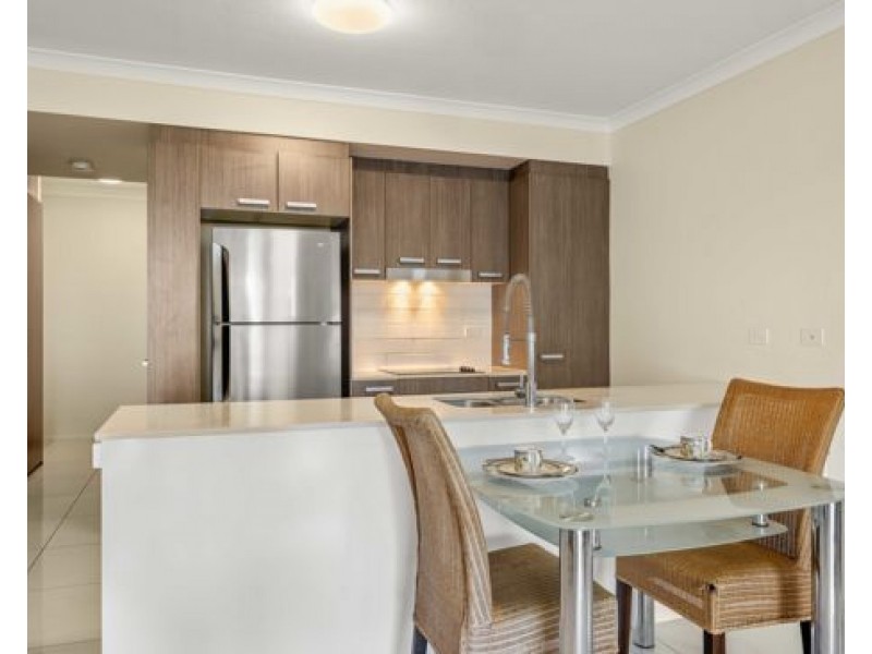 204/11 Norman Street, Southport QLD 4215