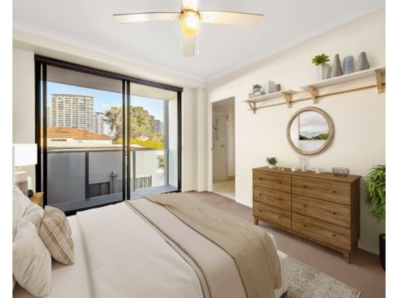 204/11 Norman Street, Southport QLD 4215