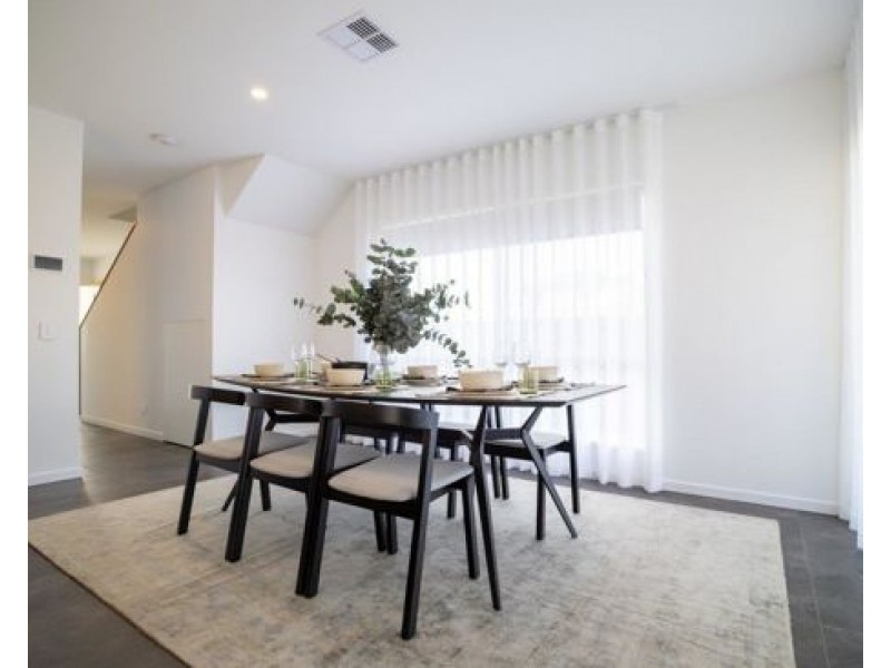 6 Caturra Crescent, Ormeau QLD 4208