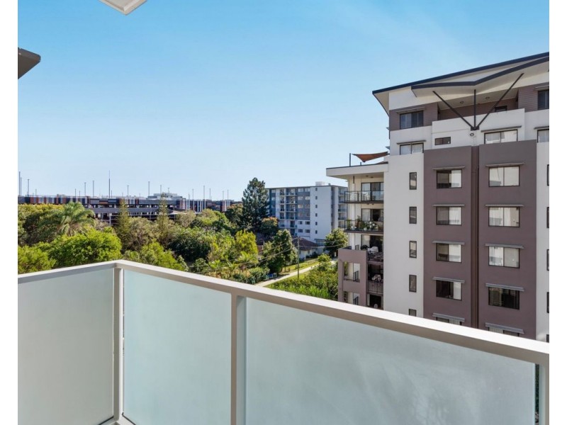 30/23 Playfield St, Chermside QLD 4032