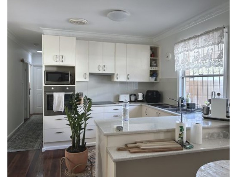 3 Creek Avenue, Ashgrove QLD 4060