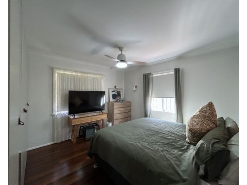 3 Creek Avenue, Ashgrove QLD 4060