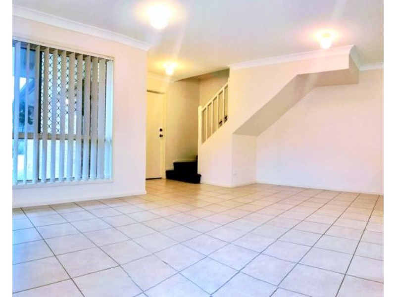 56 77 Nursery Ave, Runcorn QLD 4113