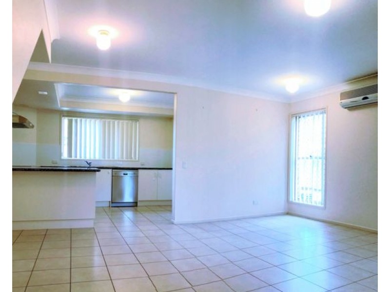 56 77 Nursery Ave, Runcorn QLD 4113