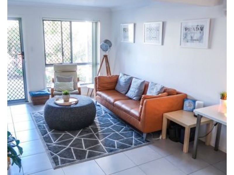 18/1 Gumview Street, Albany Creek QLD 4035