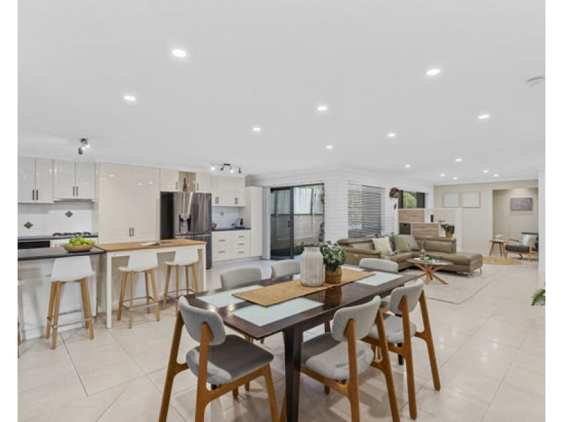 15 Kildare Street, Carina Heights QLD 4152