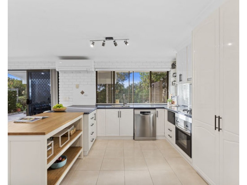 15 Kildare Street, Carina Heights QLD 4152