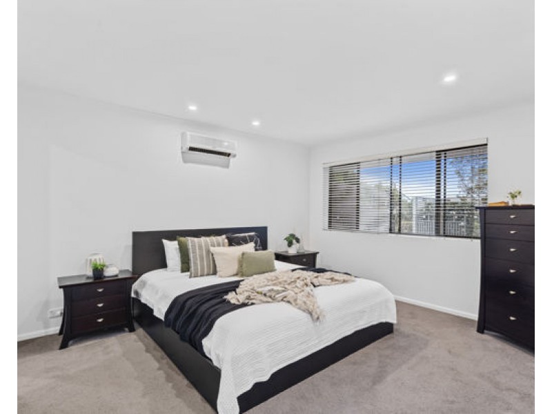 15 Kildare Street, Carina Heights QLD 4152