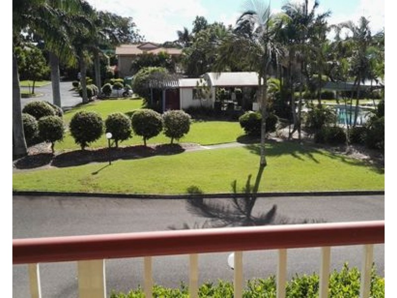 8 121 Golden Avenue, Calamvale QLD 4116