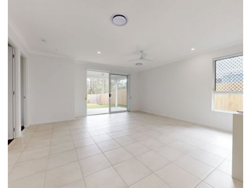 86 Loupos Street, Pallara QLD 4110