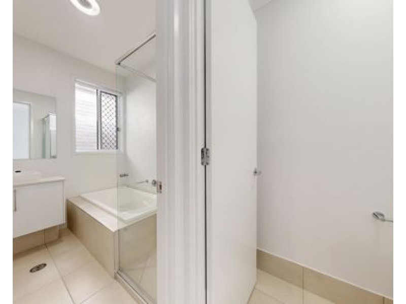 86 Loupos Street, Pallara QLD 4110