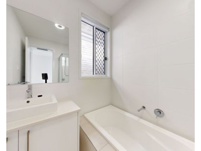 86 Loupos Street, Pallara QLD 4110
