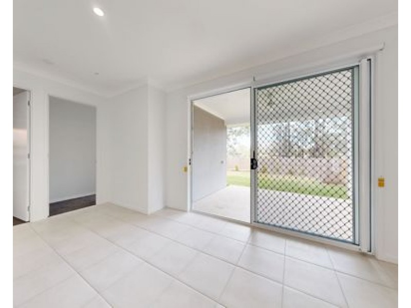 86 Loupos Street, Pallara QLD 4110
