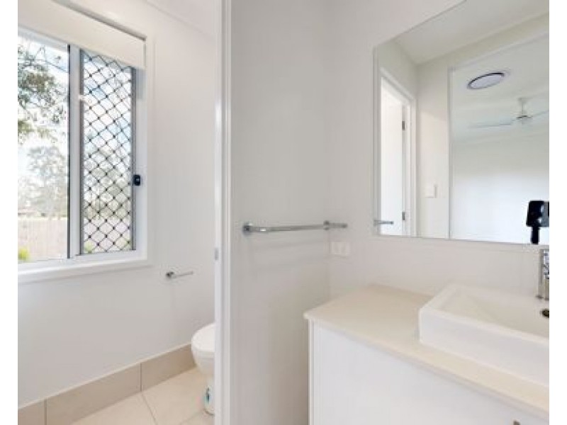 86 Loupos Street, Pallara QLD 4110