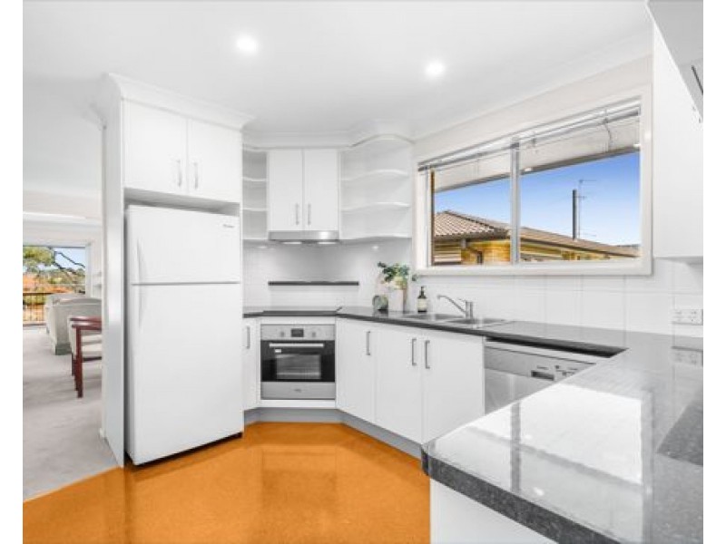 38 Tandanya Street, Mansfield QLD 4122