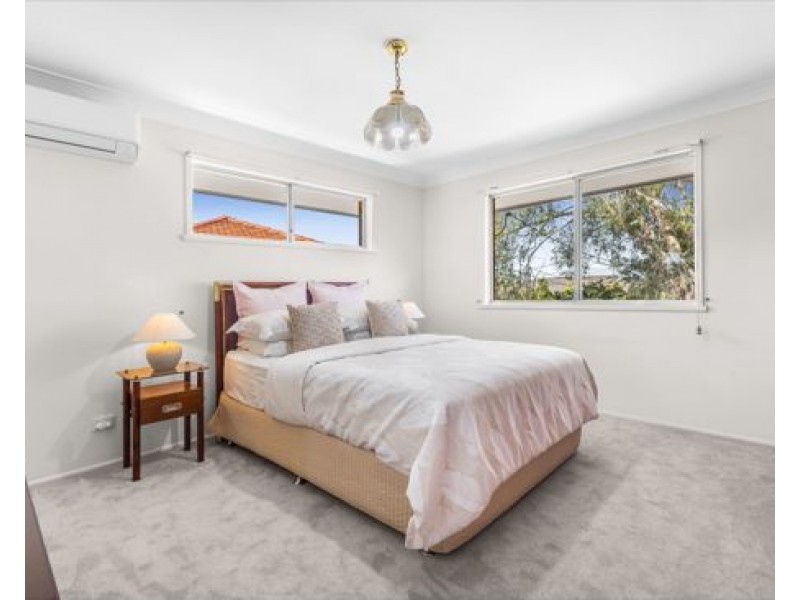 38 Tandanya Street, Mansfield QLD 4122